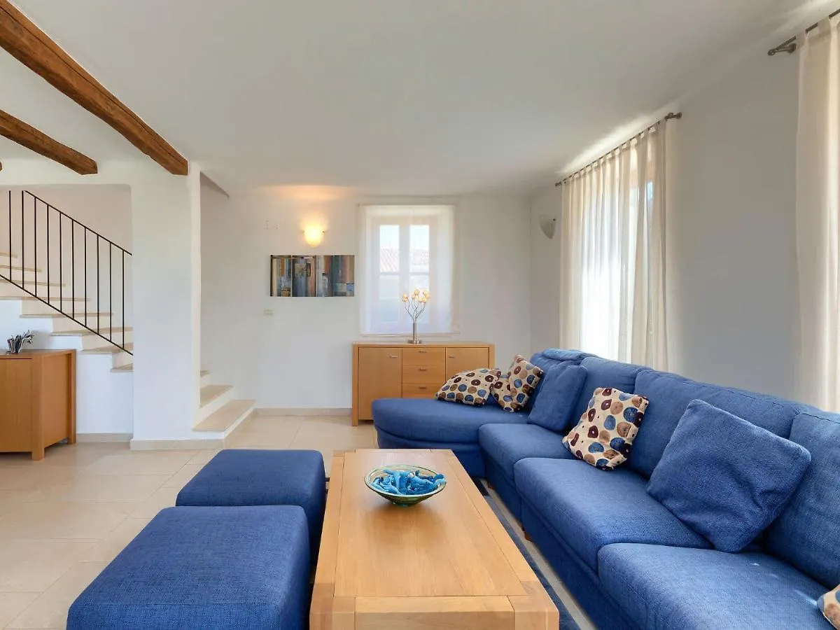 Villa Morgan By Interhome Donje Baredine